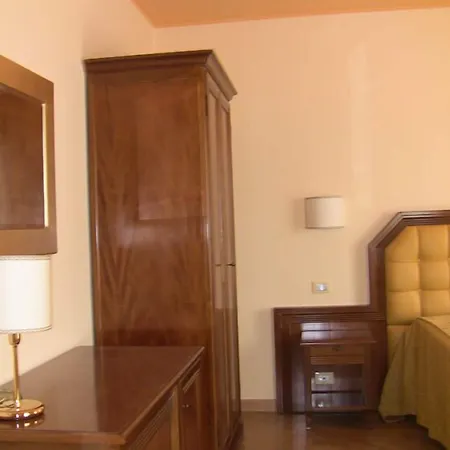 Chiara E Benedetta Degli Ulivi Bed & Breakfast 4*