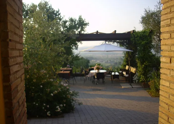 Chiara E Benedetta Degli Ulivi Couette-café Orvieto