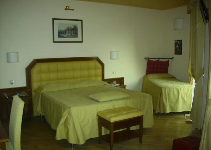 Chiara E Benedetta Degli Ulivi Couette-café