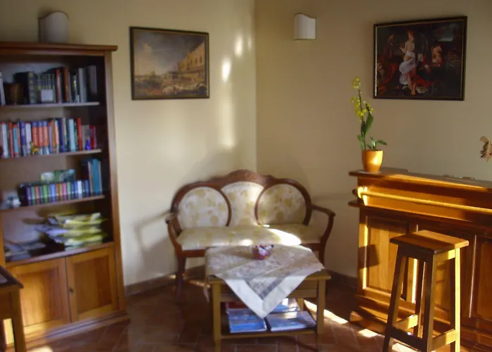 Couette-café Chiara E Benedetta Degli Ulivi 4*