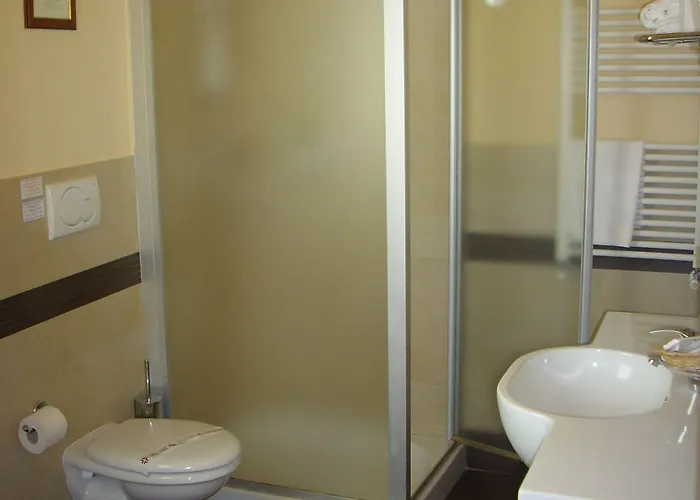 Chiara E Benedetta Degli Ulivi 4*