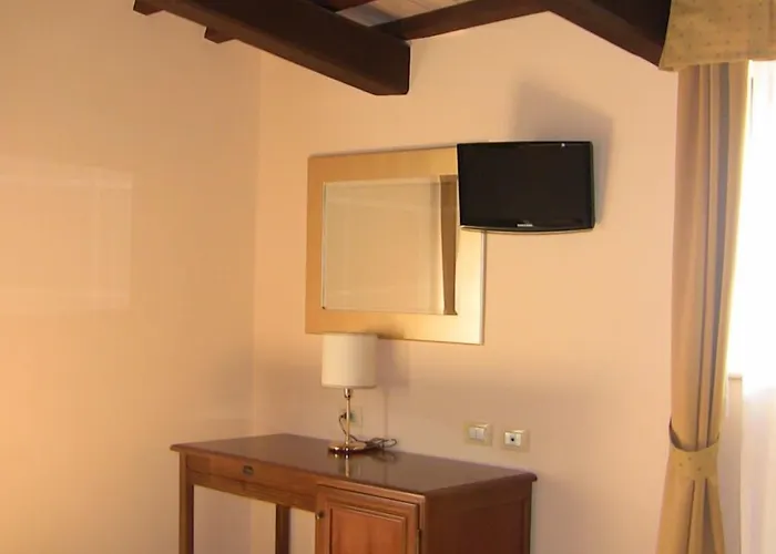 Chiara E Benedetta Degli Ulivi 4* Orvieto