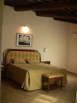 Chiara E Benedetta Degli Ulivi 4*