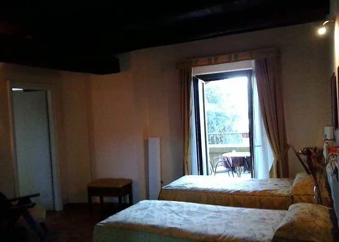 Chiara E Benedetta Degli Ulivi 4*