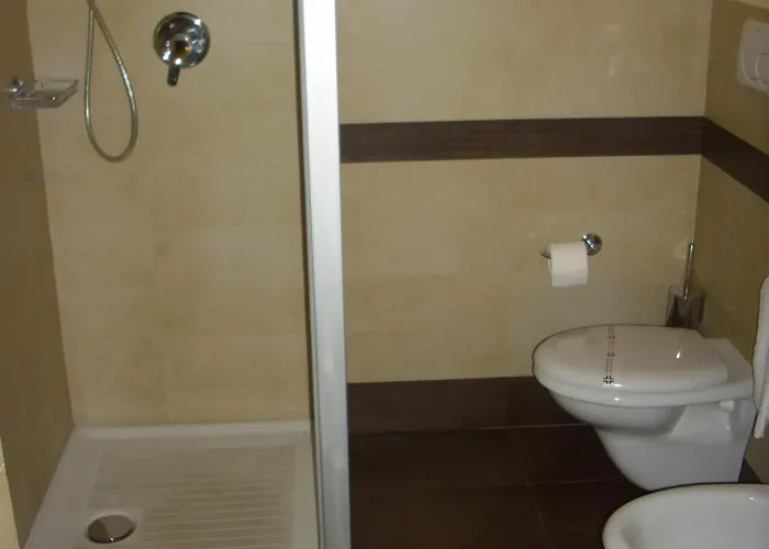 Chiara E Benedetta Degli Ulivi Couette-café